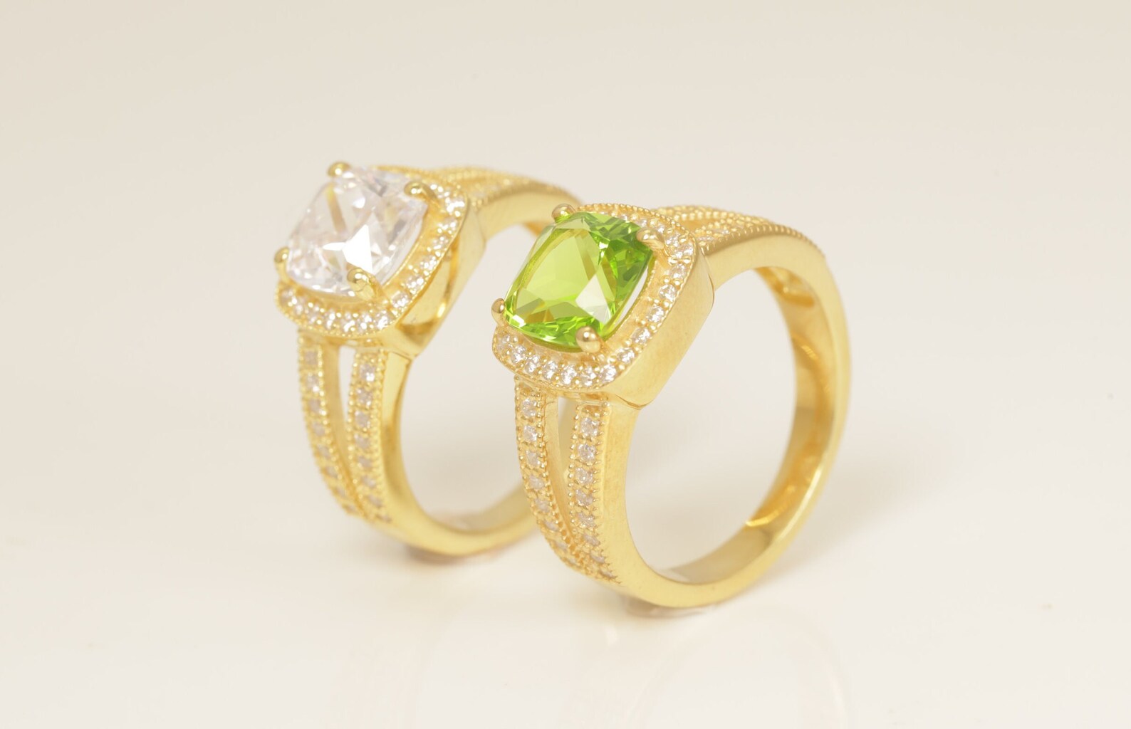 2.0 CT Split Shank Peridot Engagement Ring, Gemstone Wedding Ring, Diamond Halo Anniversary Ring, Birthstone Ring, Promise Ring